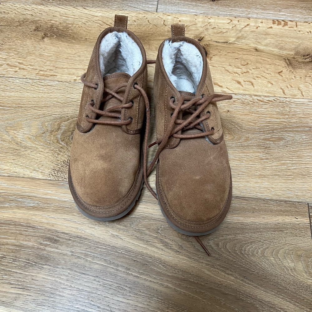 Lace up ugg boot/slippers.